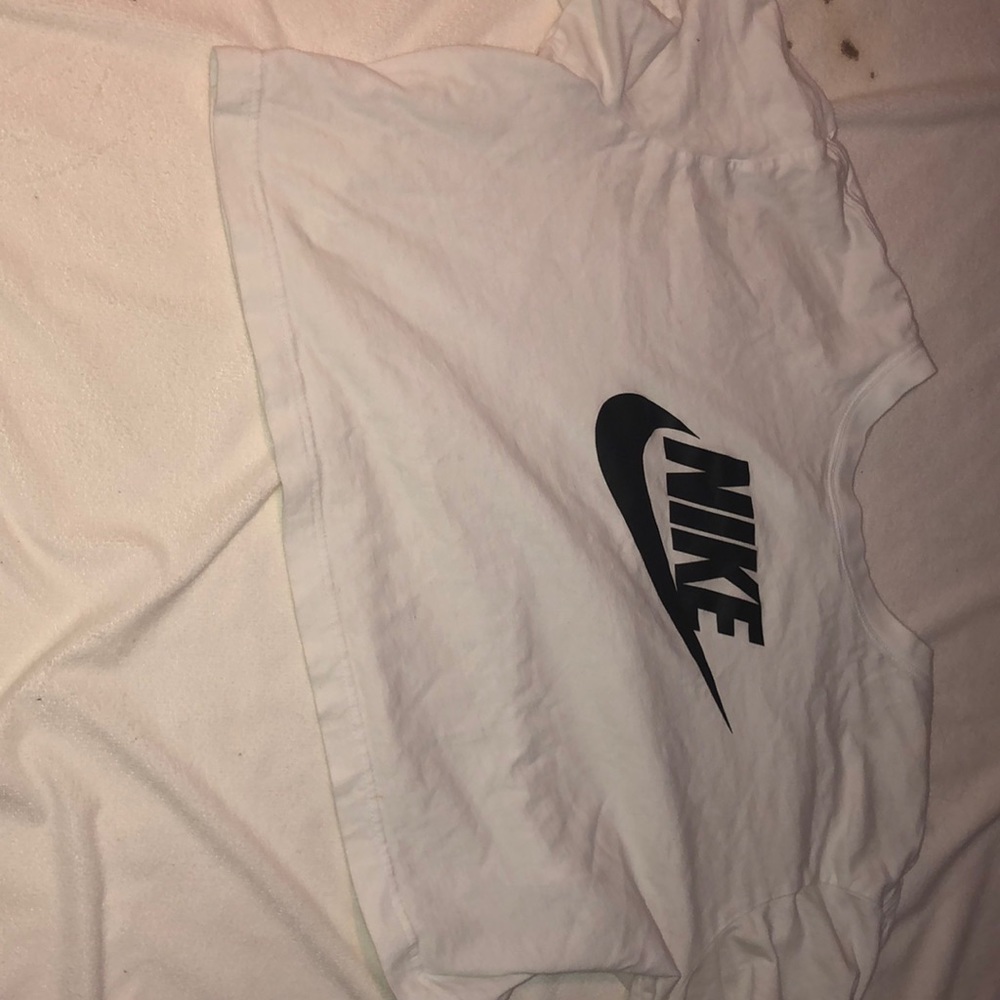 Nike Crop Top